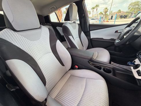 Used 2016 Toyota Prius Two FWD image 21
