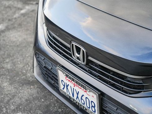 Used 2024 Honda Civic Sport image 3