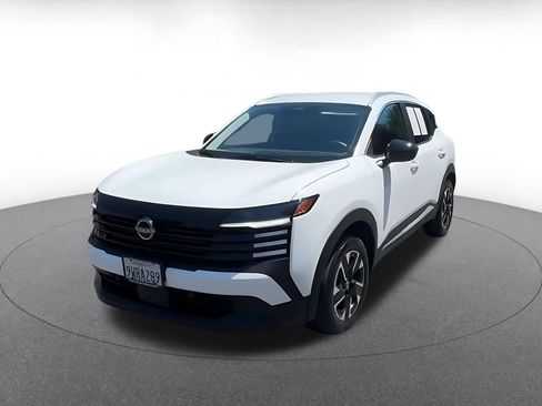 Used 2026 Nissan Kicks SV w/ Cold Weather Package AWD/4WD image 9