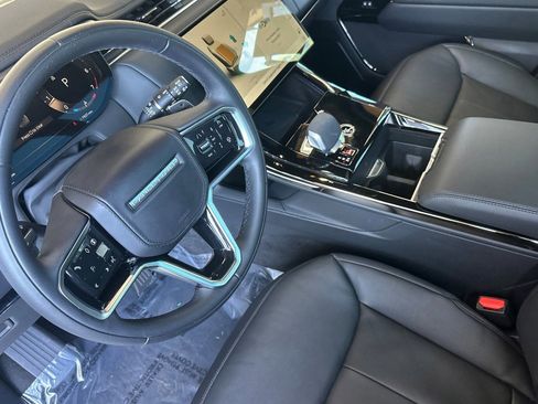 Certified 2025 Land Rover Range Rover Sport AWD/4WD image 4