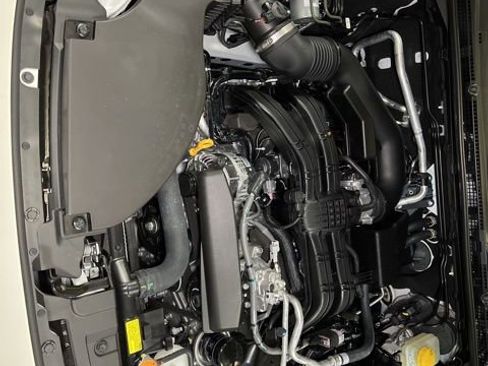 Certified 2025 Subaru Outback Premium image 22