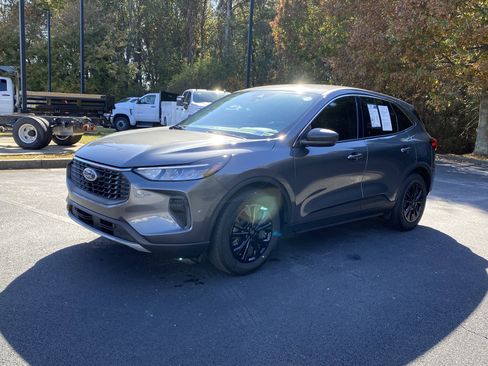 Used 2024 Ford Escape Active image 5