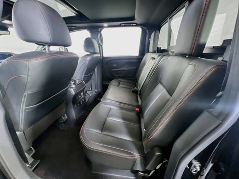 Used 2023 Nissan Titan PRO-4X w/ Pro-4x Convenience Package AWD/4WD image 23