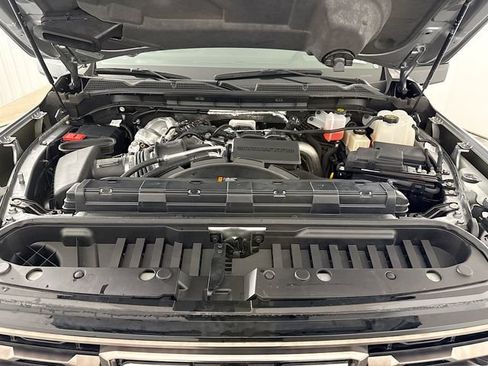 Used 2024 GMC Sierra 2500 AT4X AWD/4WD image 31