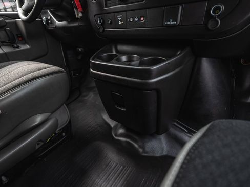 Used 2024 Chevrolet Express 2500 w/ Driver Convenience Package image 25