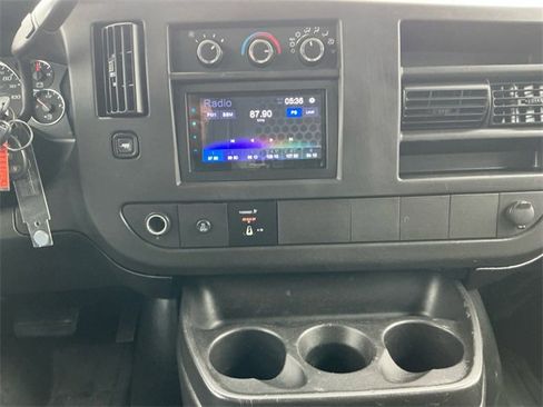 Used 2014 GMC Savana 3500 image 15