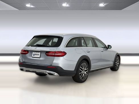 Used 2022 Mercedes-Benz E 450 4MATIC All-Terrain Wagon image 8