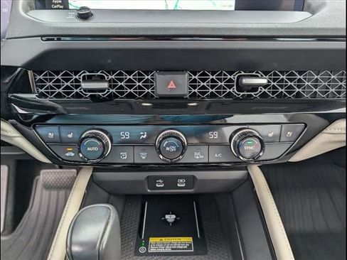 Used 2023 Honda Accord Touring image 12