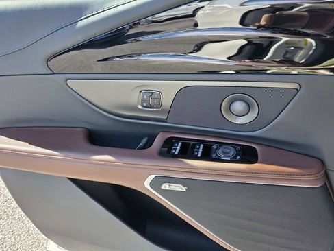 New 2026 Lincoln Nautilus Reserve w/ Jet Appearance Package image 12