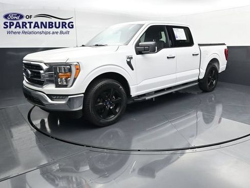Used 2021 Ford F150 XLT w/ Equipment Group 302A High RWD image 3