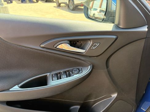 Used 2023 Chevrolet Malibu LT FWD image 19