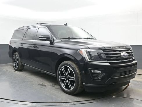 Used 2019 Ford Expedition Max Limited w/ Equipment Group 303A AWD/4WD image 2