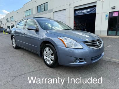Used 2011 Nissan Altima 2.5 SL w/ Technology Pkg