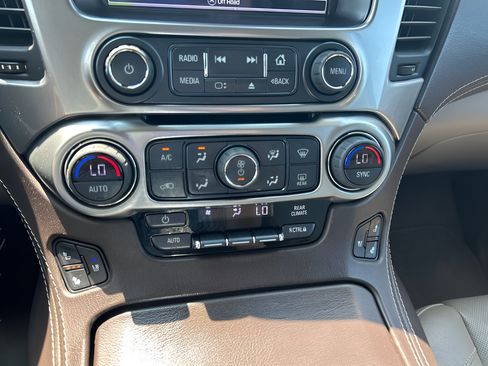 Used 2018 Chevrolet Tahoe Premier RWD image 19