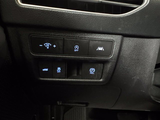 Used 2023 Hyundai Sonata SE w/ Preferred Accessory Package FWD image 19