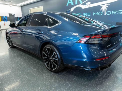 Used 2025 Honda Accord Touring image 9