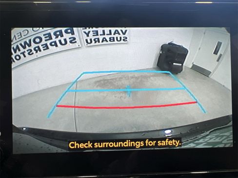 Used 2023 Toyota Highlander XLE image 17