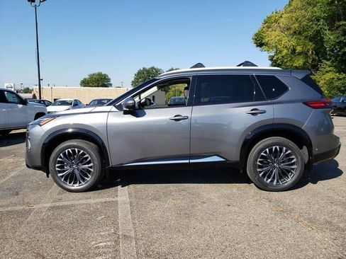 New 2026 Nissan Rogue Platinum w/ Platinum Premium Package image 3