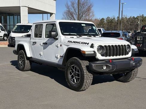 New 2026 Jeep Gladiator Rubicon w/ Steel Power Dome Hood Package AWD/4WD image 14
