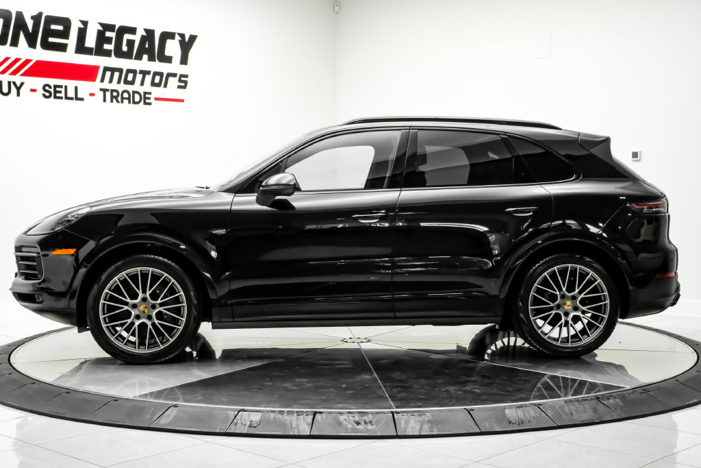 Used 2023 Porsche Cayenne S Platinum w/ Premium Package Plus AWD/4WD image 13