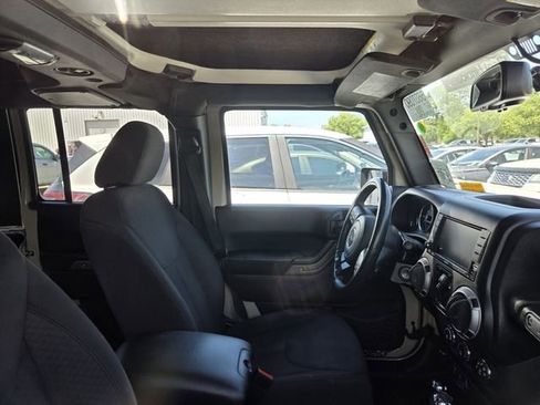 Used 2017 Jeep Wrangler Unlimited Sport w/ Quick Order Package 24S image 10