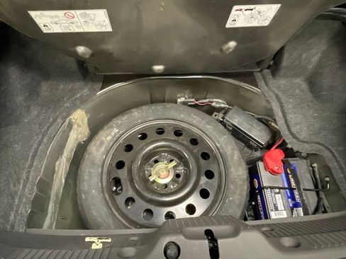 Used 2002 Ford Thunderbird RWD image 20