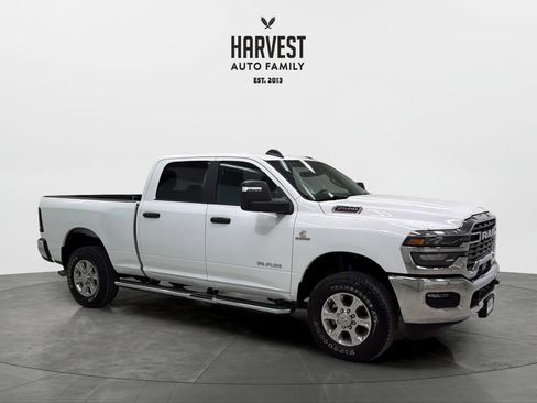 Used 2026 RAM 2500 Big Horn AWD/4WD image 9