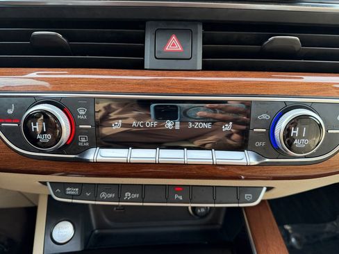 Used 2023 Audi A4 2.0T Premium w/ Convenience Package image 20