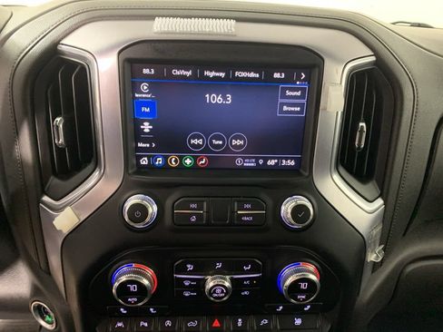 Used 2022 GMC Sierra 1500 SLT w/ Driver Alert Package II AWD/4WD image 26