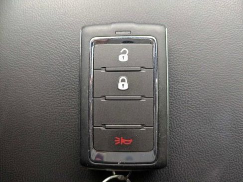 New 2025 Jeep Grand Cherokee L Laredo RWD image 30
