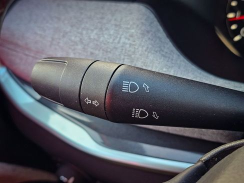 Certified 2024 Jeep Compass Latitude image 17