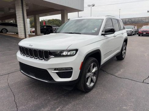 Used 2022 Jeep Grand Cherokee Limited image 8