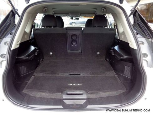 Used 2016 Nissan Rogue S AWD/4WD image 17