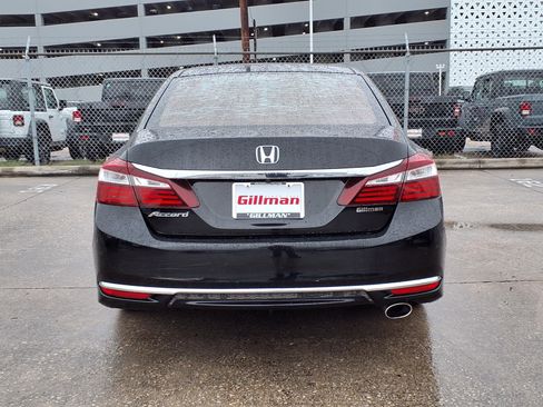 Used 2017 Honda Accord LX image 23