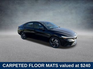 Used 2025 Hyundai Elantra SEL video 2