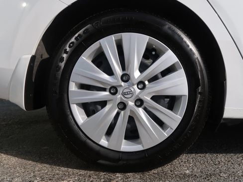 Used 2025 Nissan Sentra S FWD image 48