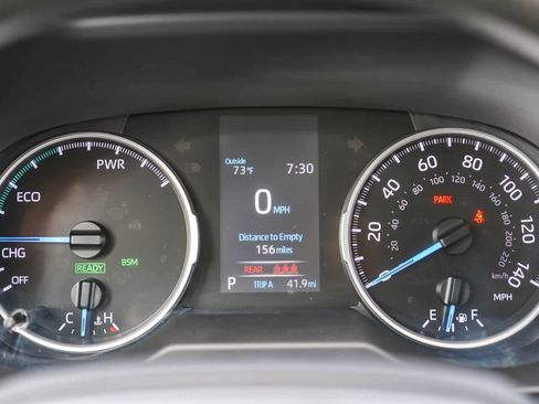 Used 2022 Toyota RAV4 XLE AWD/4WD image 22
