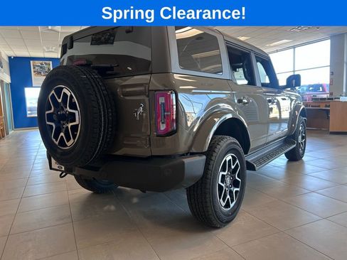 Used 2025 Ford Bronco Outer Banks AWD/4WD image 6