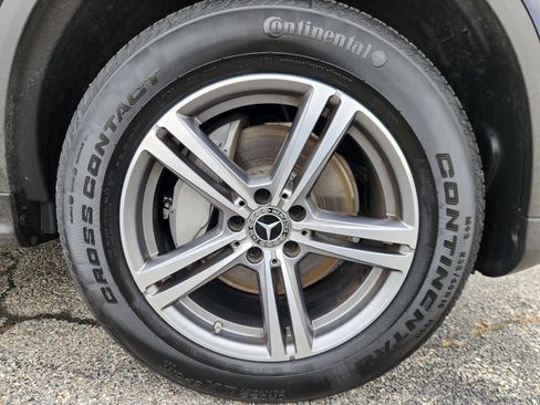 Used 2020 Mercedes-Benz GLC 300 4MATIC image 19