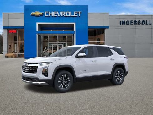 Used 2025 Chevrolet Equinox LT image 2