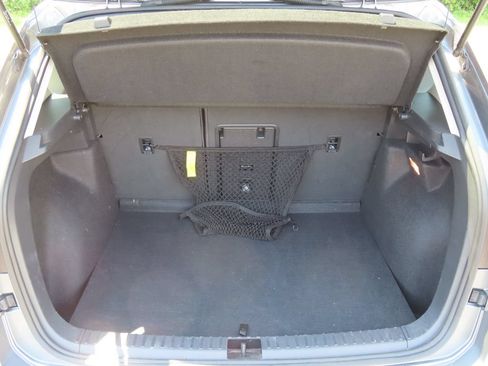 Used 2023 Volkswagen Taos SE w/ Panoramic Sunroof Package AWD/4WD image 14