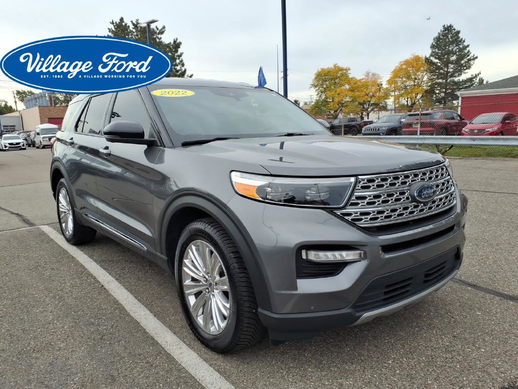 Certified 2022 Ford Explorer Limited w/ Equipment Group 301A AWD/4WD image 4