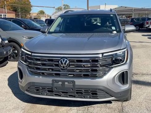 Used 2024 Volkswagen Atlas SE image 29