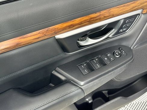 Used 2022 Honda CR-V Touring image 18