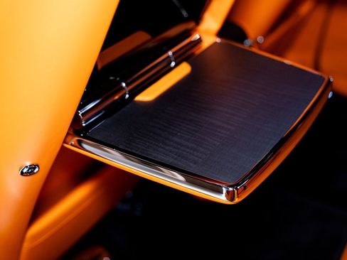 Used 2026 Rolls-Royce Cullinan image 17