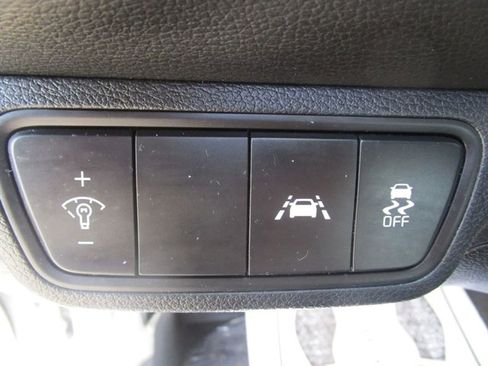 Used 2020 Kia Forte LXS image 17