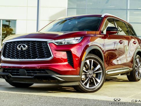 Used 2023 INFINITI QX60 Luxe w/ Vision Package FWD image 1