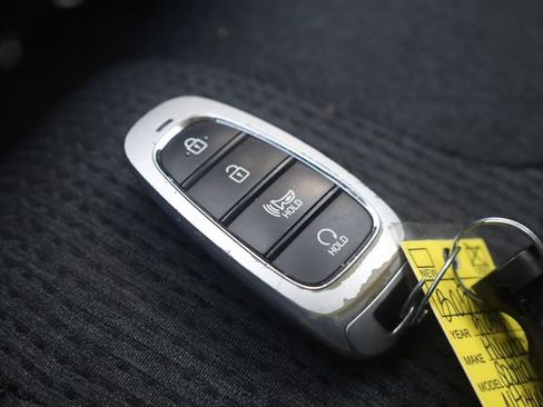 Used 2022 Hyundai Santa Fe SEL AWD/4WD image 29