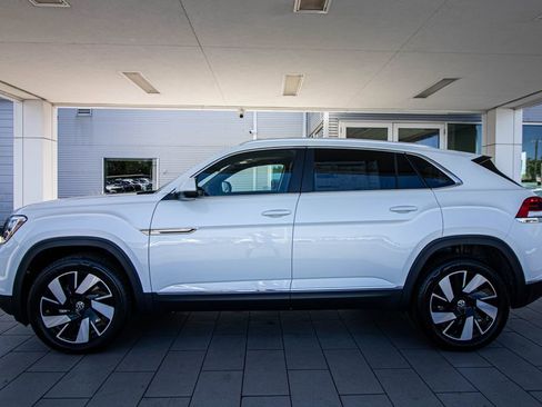 New 2026 Volkswagen Atlas Cross Sport SEL AWD/4WD image 14