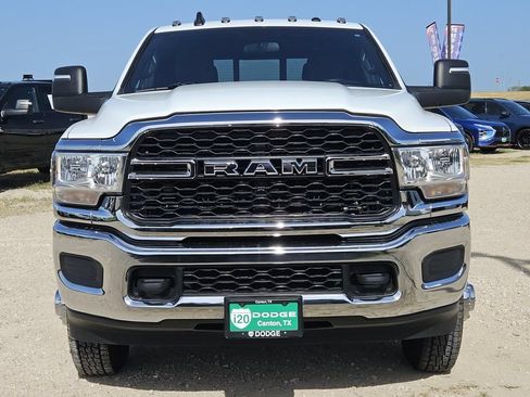 Used 2024 RAM 3500 Tradesman w/ Chrome Appearance Group AWD/4WD image 3